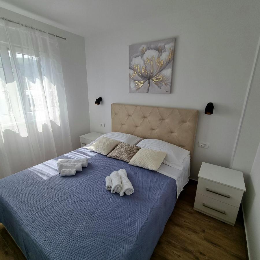 Apartments Happiness Trogir Exterior foto