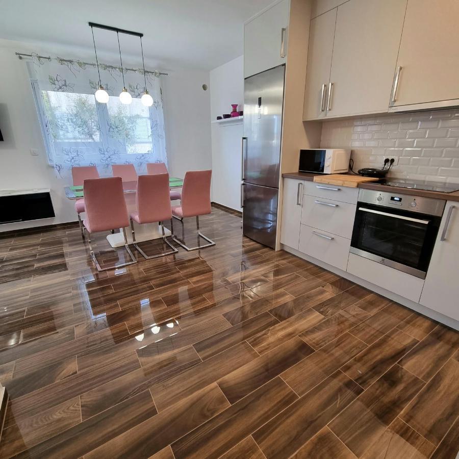 Apartments Happiness Trogir Exterior foto